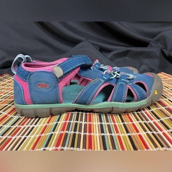 𝅺keen Clearwater CNS Sandals, waterproof, Women Size 5 - Picture 3 of 8